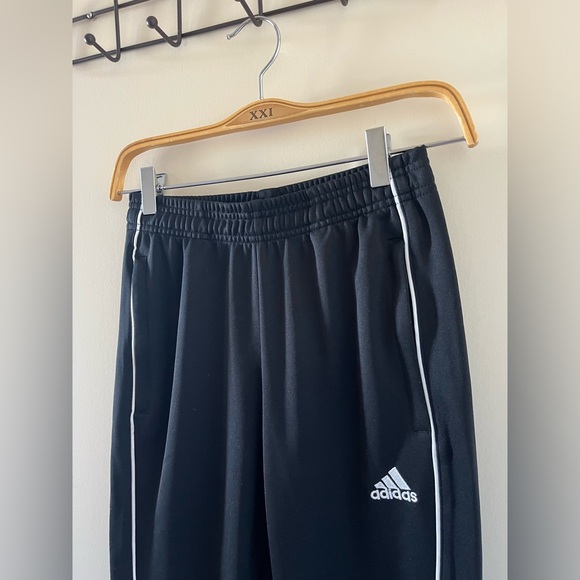 Adidas pants 🖤 - Picture 2 of 7